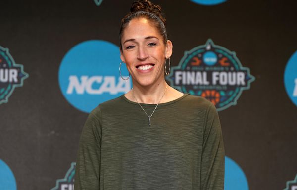 Rebecca Lobo's Nine-Word Reaction to Caitlin Clark's Triple-Double Says it All