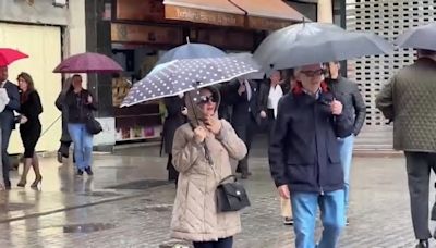 Las calles de Sevilla, bajo la lluvia