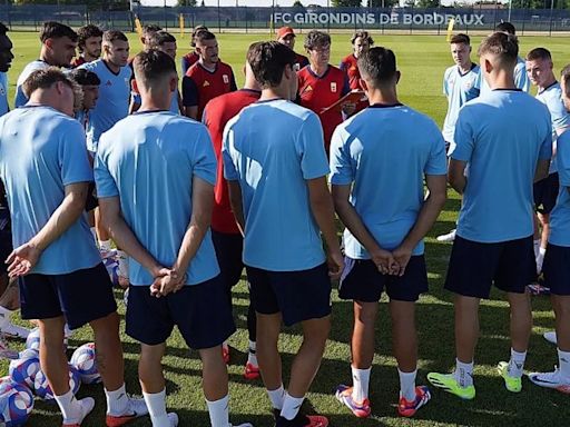 Santi Denia: "Desde el día uno, el objetivo es el partido contra Uzbekistán"