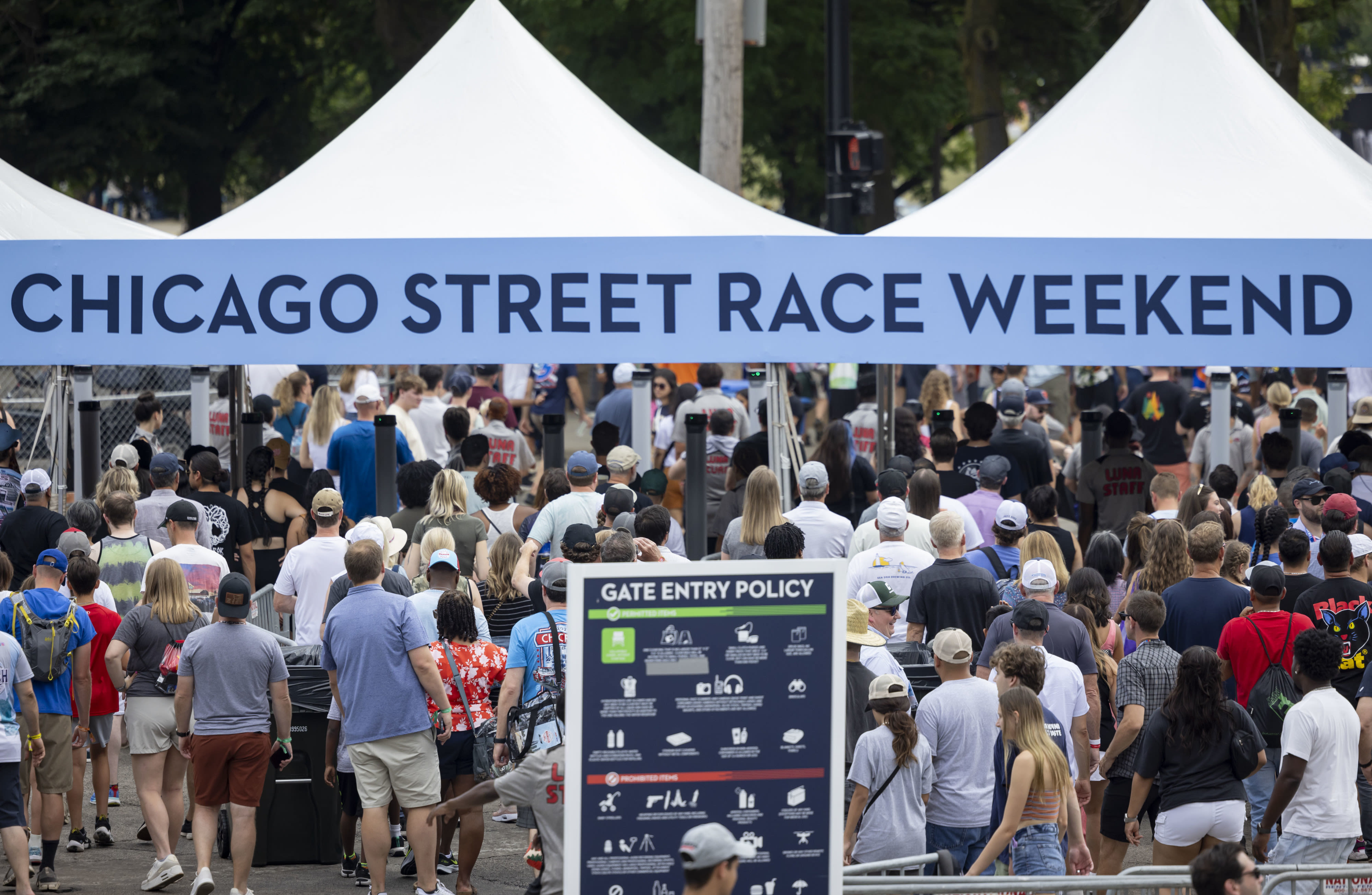 NASCAR Chicago street race: No torrential downpours, but scattered showers delay race start