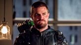 Stephen Amell Joins SAG/AFTRA Picket in NYC