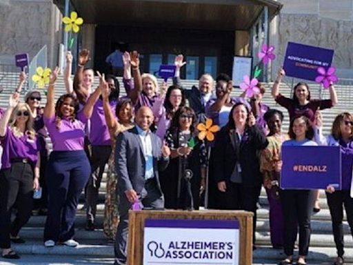Letters: Calling on Scalise to urge Congress to act to ensure funds for Alzheimer's research