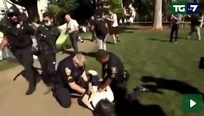 Usa, proteste nelle università, scontri con la polizia e arresti