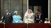 ...the Advice Queen Elizabeth Gave Princess Diana on the Buckingham Palace ...Balcony the Day Diana Married Prince Charles