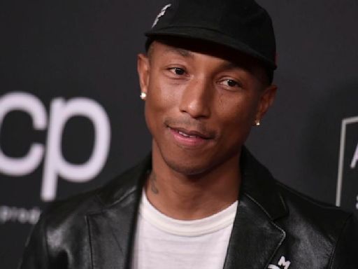Pharrell Williams in Richmond, stops by Croaker's Spot