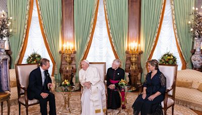 El papa recuerda en Luxemburgo que la Iglesia acoge y no admite ningún tipo de exclusión