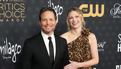 Fans Say Scott Wolf and Wife Have Not 'Aged' in 20-Year Wedding Anniversary Photo