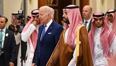 A new Saudi-US deal to reshape the Middle East is taking shape — but Israel can't join while it's still at war