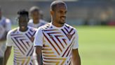 'If Rayners moves to Mamelodi Sundowns, no game time but at Kaizer Chiefs he will play! Orlando Pirates should lose interest' - Fans | Goal.com South Africa