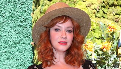 Christina Hendricks Reenacts Wedding for Her Mom Battling Alzheimer’s