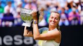 Petra Kvitova claims Eastbourne title with comfortable win over Jelena Ostapenko