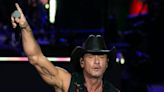 Tim McGraw kicks off Memorial Day weekend at PNC Bank Arts Center