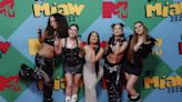 Excentricidad, libertad y mensajes sociales inundan alfombra de los MTV MIAW