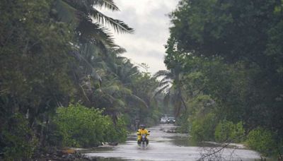 Texas coast braces for potential hit by Beryl, which is expected to regain hurricane strength