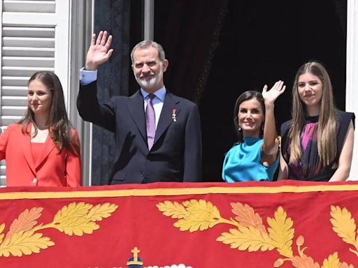 Felipe VI condecora a 19 civiles por sus "virtudes cívicas" y reforzar la cohesión y convivencia democrática