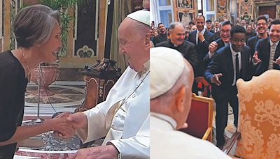 Papa Francisco sonríe con Florinda Meza