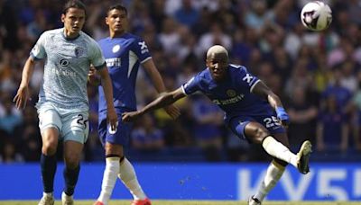 Moisés Caicedo marca un gol memorable en la Premier League