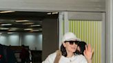 Jessie J desembarca em aeroporto do Rio e posa para fotos com fãs | Celebridades | O Dia