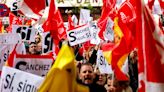 El PSOE apela a su historia, a la Guerra Civil y a la lucha contra ETA para pedir a Sánchez que siga