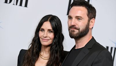 'Friends' star Courteney Cox was blindsided when fiancé dumped her just one minute into therapy session