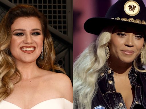 Kelly Clarkson Confused by Beyoncé’s CMA Awards Snub: “I Feel Like Those Songs Were Everywhere”