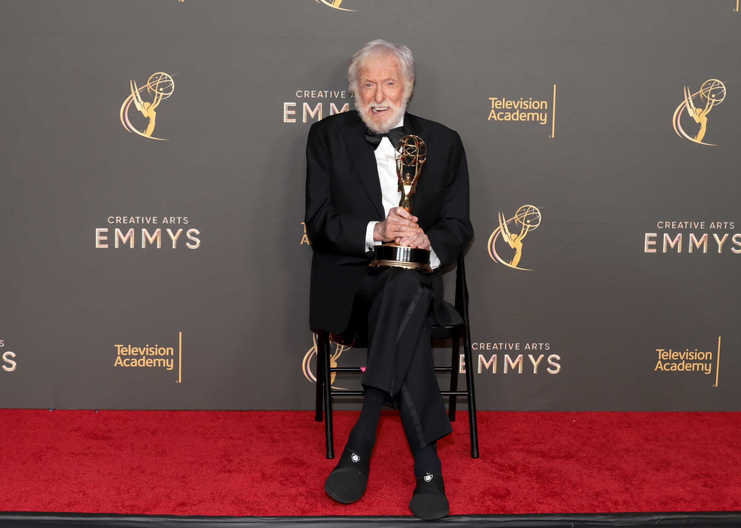 Dick Van Dyke, 98, dances on stage after historic Emmy win