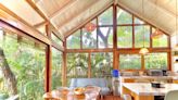 This Cabin in Ecuador Is Flooded with Light and Feels Like a Treehouse