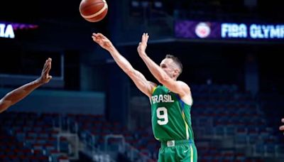 Mesmo com derrota, Brasil passa às semifinais em 1º no pré-olímpico de basquete