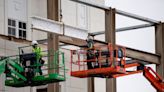 Final beam laid for downtown Spartanburg courthouse. Project on track for October opening.