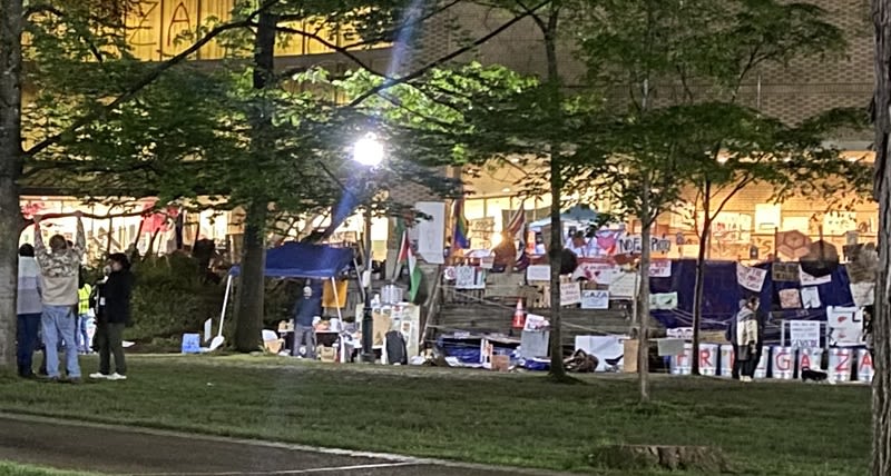 Protesters occupy PSU library as classes are canceled Tuesday