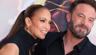 Jennifer Lopez Smiles Broadly As She Enjoys A Hamptons Bike Ride Amid Ben Affleck Divorce Rumors
