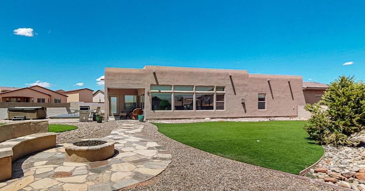 Unparalleled design and an outdoor entertainment space stand out in this $710,000 Rio Rancho home