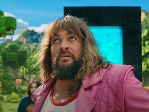 The First Live-Action Minecraft Movie Trailer Is Just As Wild As You'd Expect - SlashFilm