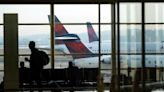 El Senado aprueba proyecto de ley para reautorizar a la F.A.A. y mejorar los viajes aéreos - La Opinión