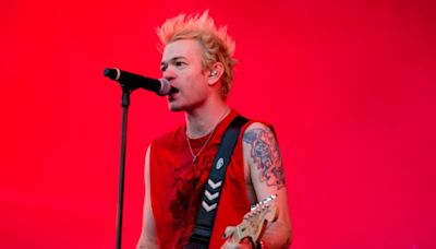 Sum 41 star Deryck Whibley recalls supporting Paris Hilton as she cried over leaked tape