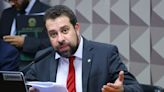 MP atende Boulos e defende suspensão de 55 grupos de WhatsApp por fakenews