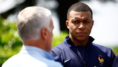 Mbappé se parapeta en la selección francesa