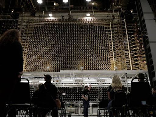 Free tours of B Reactor have never been more popular. See it before the 2-year shutdown