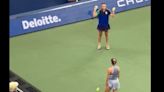 La repudiable actitud de Yulia Putintseva con una recogepelotas en el US Open: hasta el público la abucheó