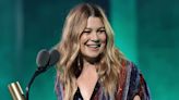 2022 People's Choice Awards: Ellen Pompeo's Acceptance Speech Will Make You Want to Grab Your Person