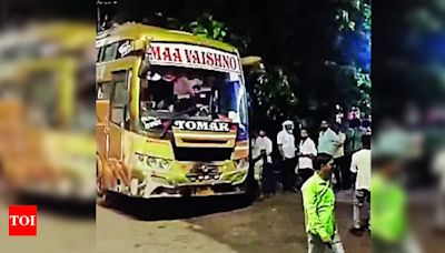 Four men try to hijack bus full of passengers in Jalaun, held | Kanpur News - Times of India