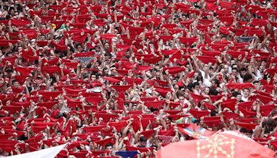 Así ha sido el espectacular chupinazo que da comienzo a los Sanfermines en Pamplona