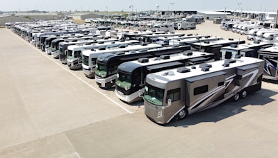 Experts predict 'bright future' for US economy as RV industry drives into 'sweet spot'