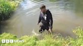 Watch: Drug dealer jumps into river to flee police