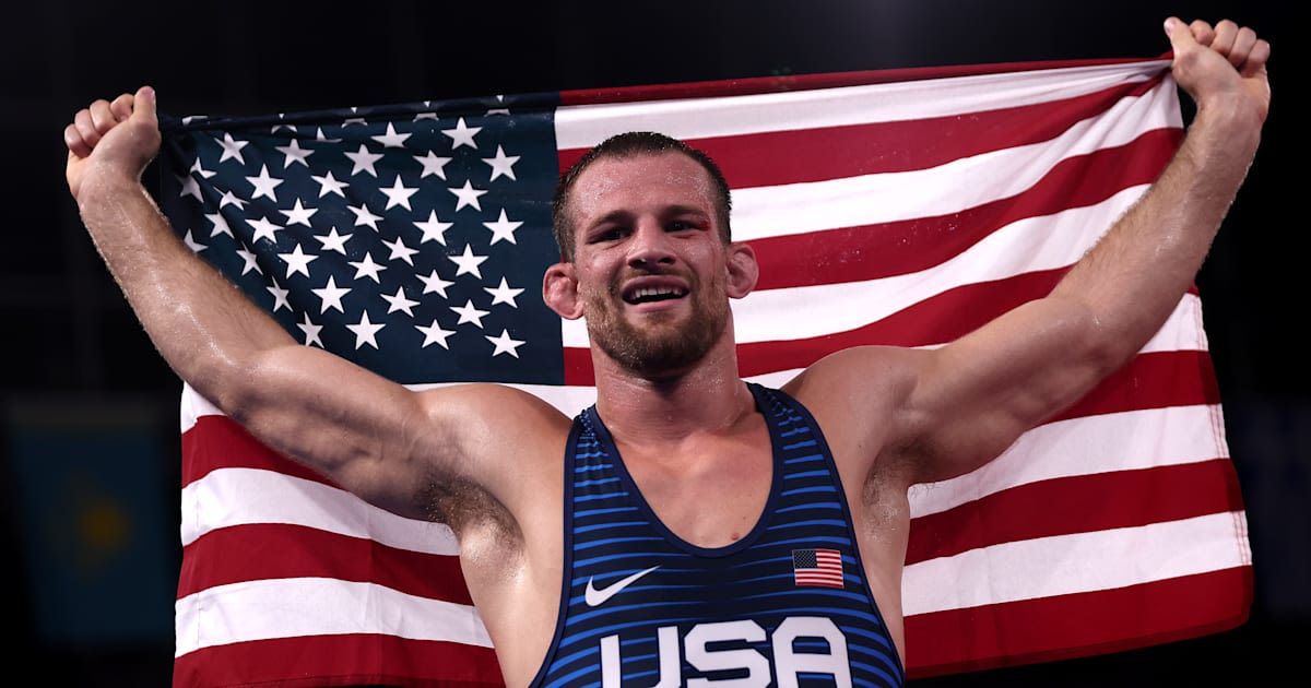 Jordan Burroughs and David Taylor to lead strong US men's wrestling team at 2024 Senior World Championships