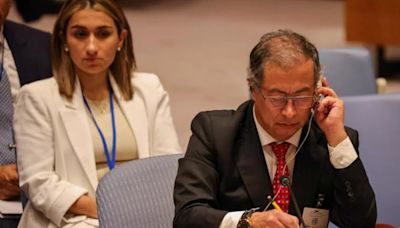 Qué es el ‘fast track’ y por qué el presidente Petro lo quiere reactivar para agilizar la paz en Colombia