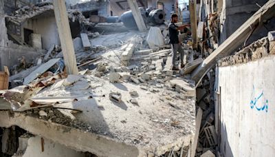 Gaza officials say Israeli strike killed 10 relatives of Hamas chief