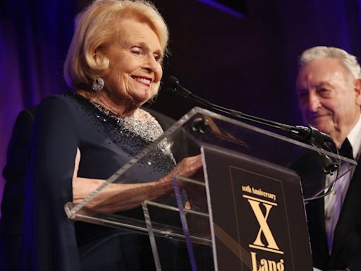 San Diego philanthropist and cultural leader Joan Jacobs dies at 91