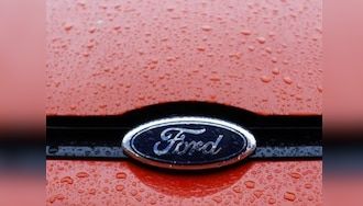 Ford recalls over 550,000 pickup trucks in US after transmissions' glitch