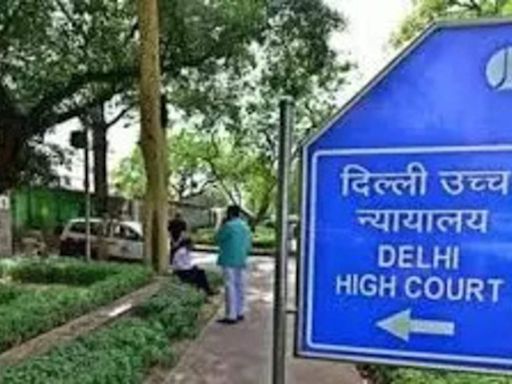 Delhi HC orders Baba Ramdev to take down claims blaming allopathy for Covid deaths and promoting Coronil - ET HealthWorld